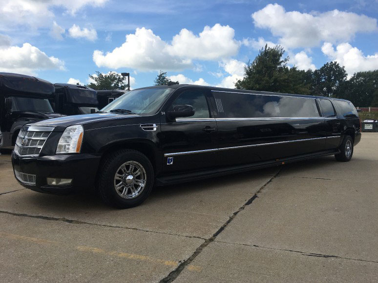 Wedding limo Cadillac escalade